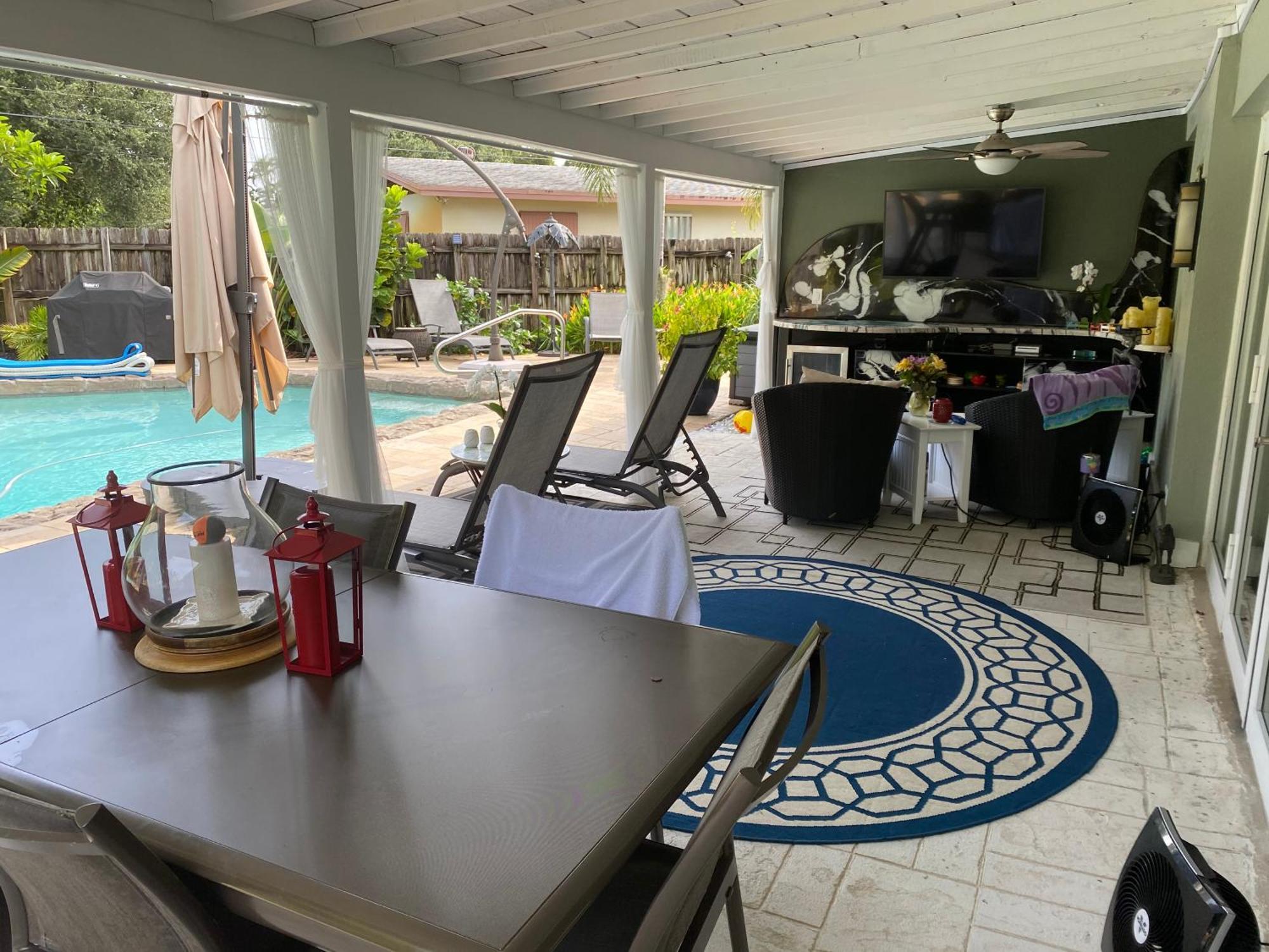 Wilton Manors A Mens Oasis Bed & Breakfast Bagian luar foto